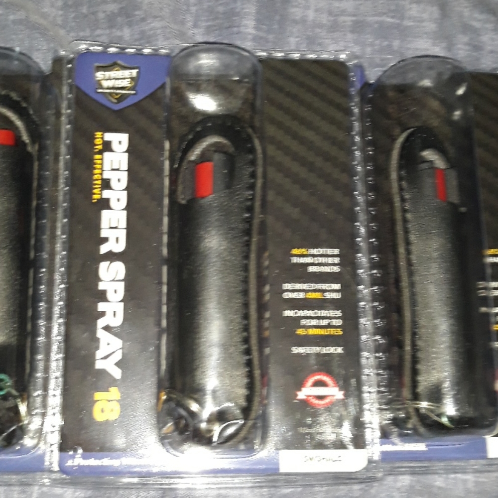 Black Pepper Spray 18 w/ Leatherette Holster